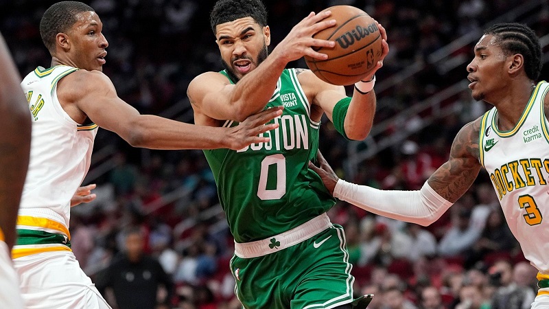 Jayson Tatum y Jaylen Brown perdieron la confianza mutua